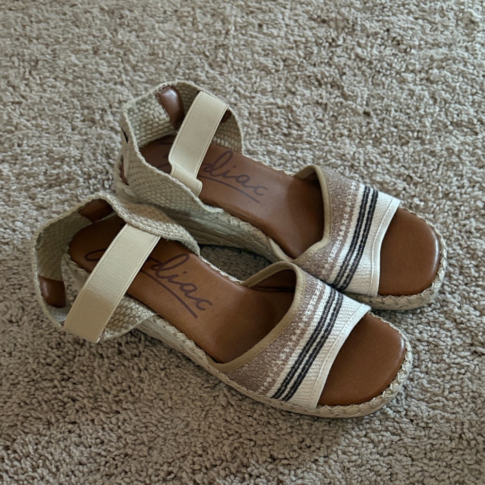 Zodiac Cream and Black Espadrille Sandals